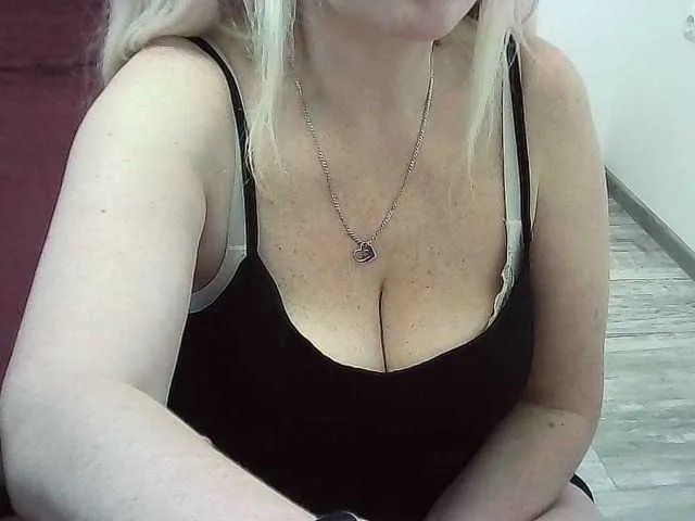 Multiply-orgazm — Freechat on BongaCams