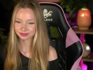 sweetdaisy_me — Ahegao! , Im Daisy and Im a bit #shy coz Im #new here:) #18 #teen #tiny [0 tokens remaining]